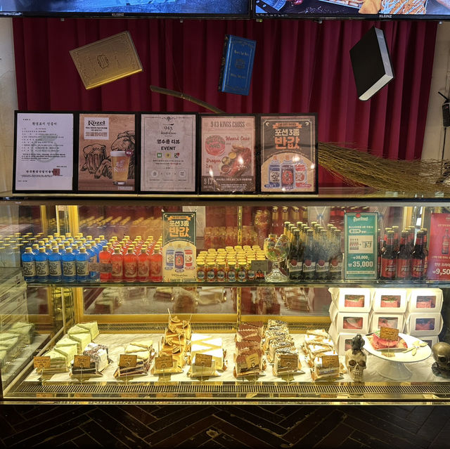 【韓国旅行】魔法界の世界が広がる！非日常空間カフェ☕️