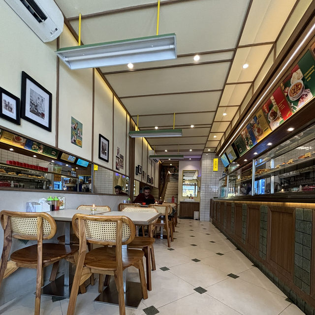 Indonesian Delights: A Gastronomic Adventure at Wareqpol