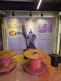 Goraesa Fishcake Shop & Experience Hall 🇰🇷🍥