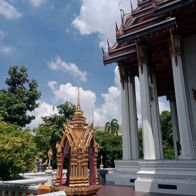 วัดที่สร้างตามธรรมเนียมประเพณีโบราณ