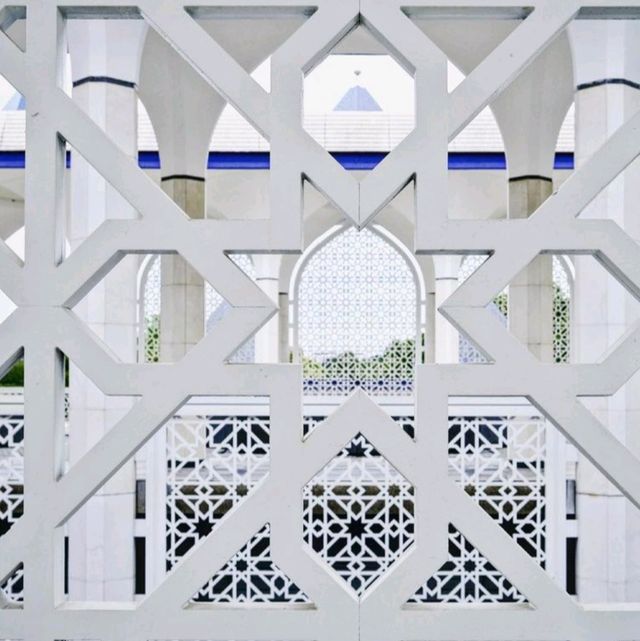 🌌 Majestic Blue Mosque of Malaysia 🇲🇾