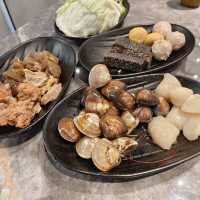 桃園龜山  小蒙牛頂級麻辣養生鍋家林口店