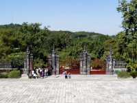 สุสานจักรพรรดิไคดิงห์ ที่เที่ยวสุดอลังการ