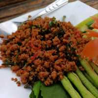 ร้านลับเก่าแก่ อ.ป่าโมก | ร้านอาหารปิ่นโต