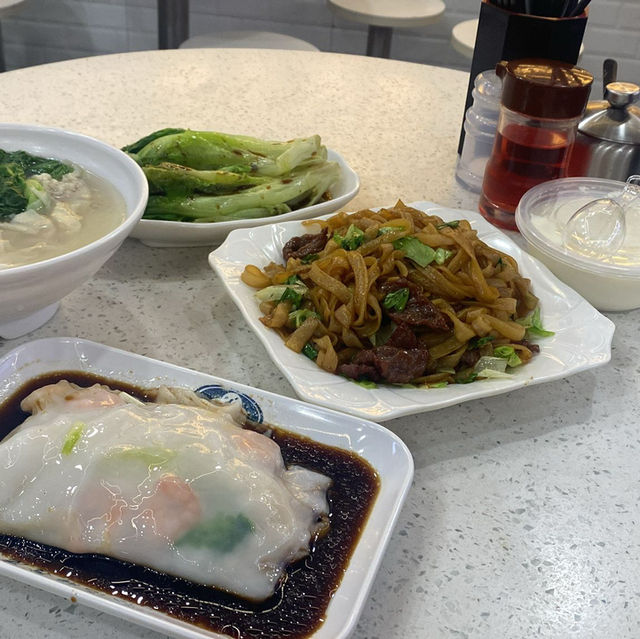 Halal Rice Rolls with Savory Fillings 🍚
