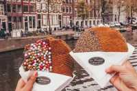 Amsterdam: A Fusion of Culture, Cuisine, and Charm