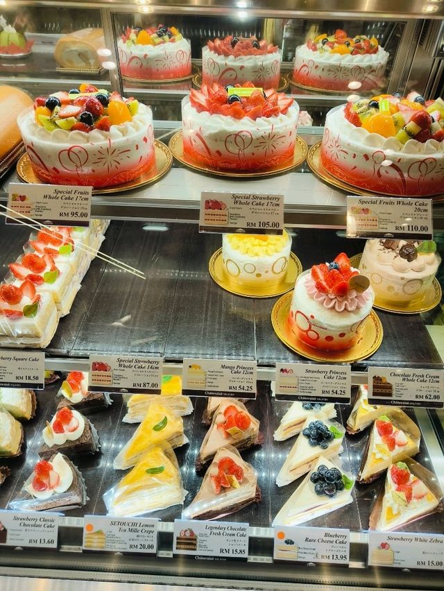 Sweet Local Flavors: Discover Chateraise in Singapore 