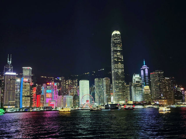 A Tranquil Solo Night at Victoria Harbour