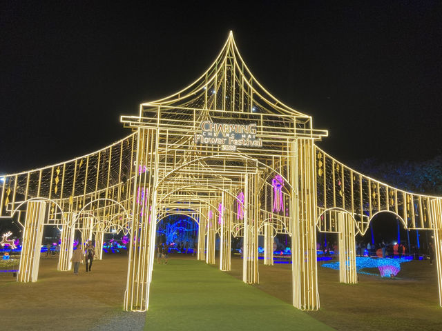 Charming Chiangmai Flower Festival