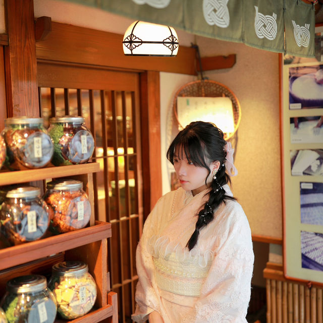 ⛩️✨ 探索東京的文化瑰寶——淺草寺！✨🗼⛩️