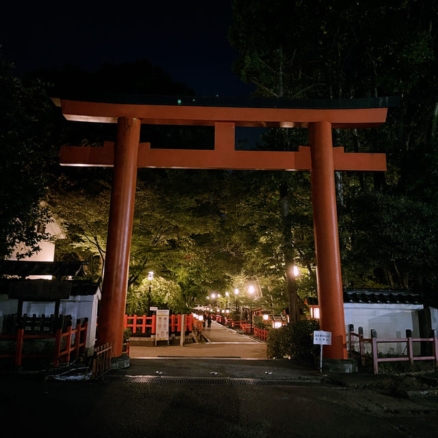  ⛩️✨ 探索京都的隱藏寶石——八阪神社！