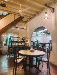 Vintage Cafe in Vintage House 🍱