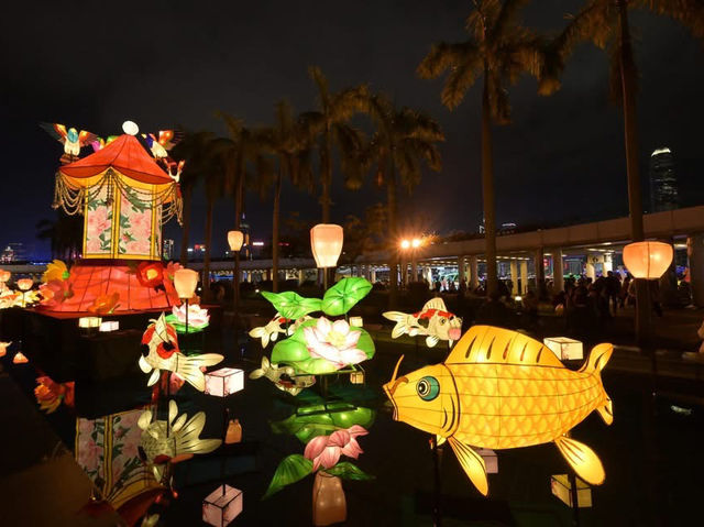 A lantern display themed "Chinese Lanterns: An Enduring Heritage"