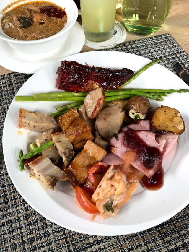 A Feast for the Senses: Lime Restaurant’s Gourmet Buffet Experience