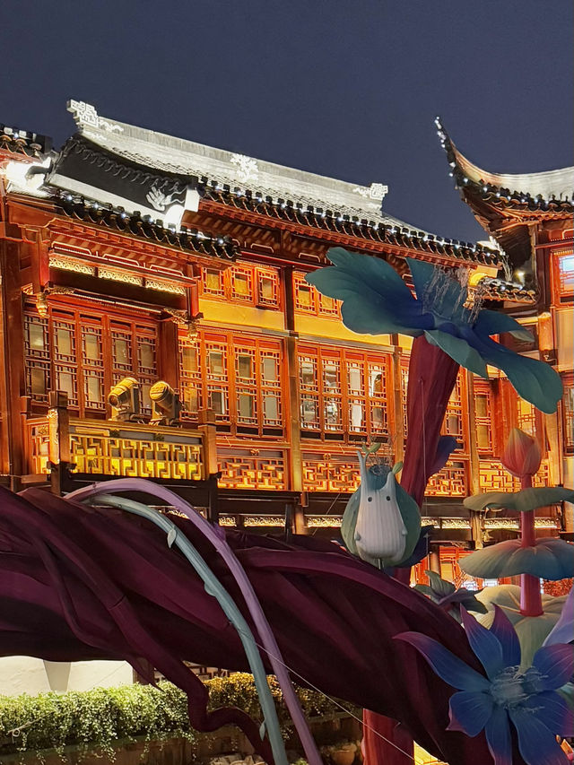 上海豫園商圈攻略｜燈會限定浪漫打卡！百年老城廂逛吃指南，感受最地道的上海風情！