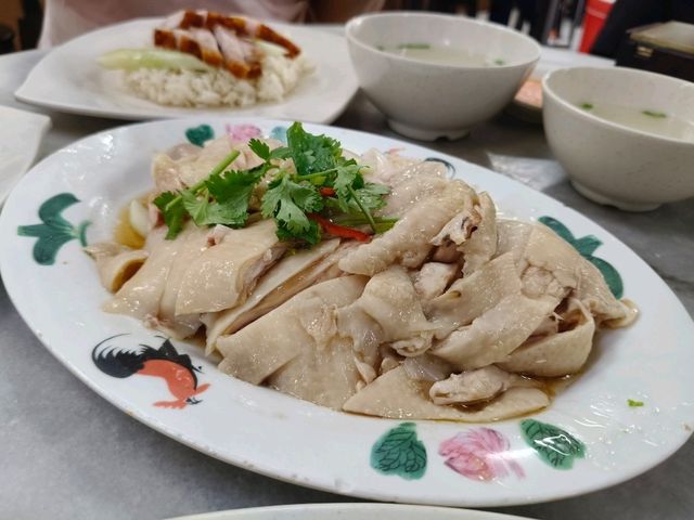 Must TRY Chicken Rice at Taman Pelangi JohorBahru 