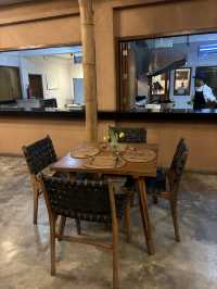 Makan Dulu where cozy come to dine with you 🍽️🌴