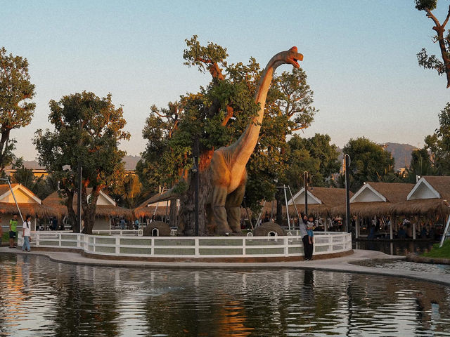 ป้าบุญคาเฟ่ บางแสน • บางแสน, ชลบุรี 🌷🌳🐿️🦕🦖✨