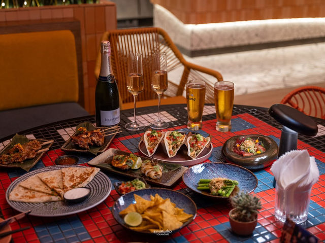 Taco Hachi รูฟท็อปบาร์สุดเก๋