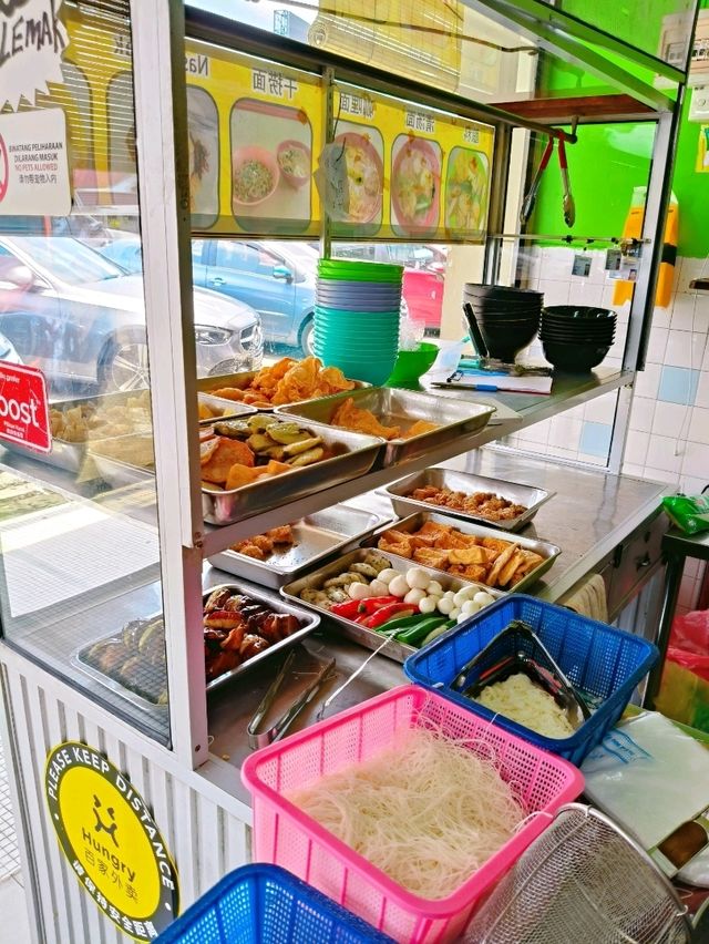 Taste Tradition at Singrena 新麗茶餐室 – Kuantan’s Best-Kept Secret!