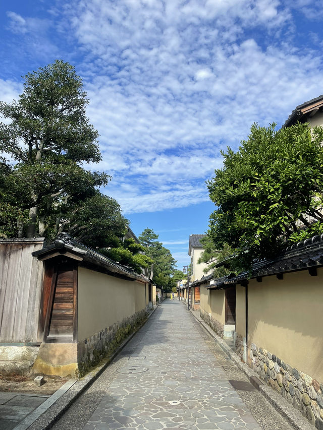 【石川】戦火を免れ江戸の建物が残る街・金沢