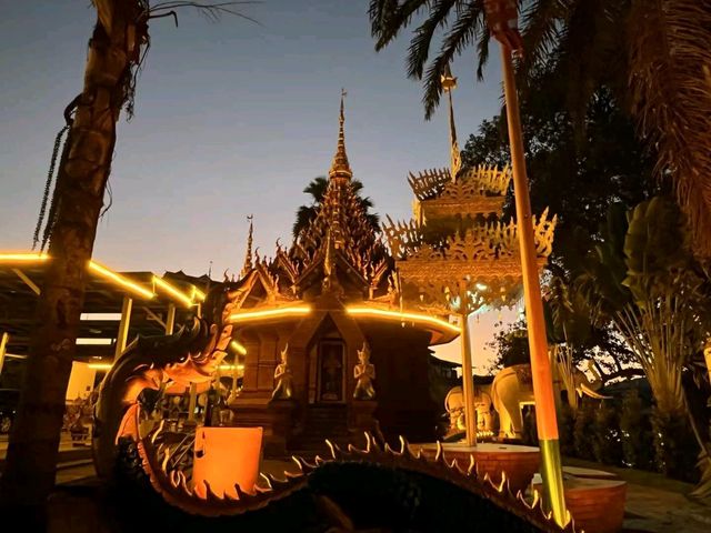 中國雲南西雙版納勐海著名景點：曼賀大佛寺，適合打卡拍照📸
