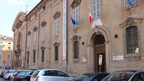 Một kho tàng nghệ thuật Ý: Galleria Estense — traveler post in Modena