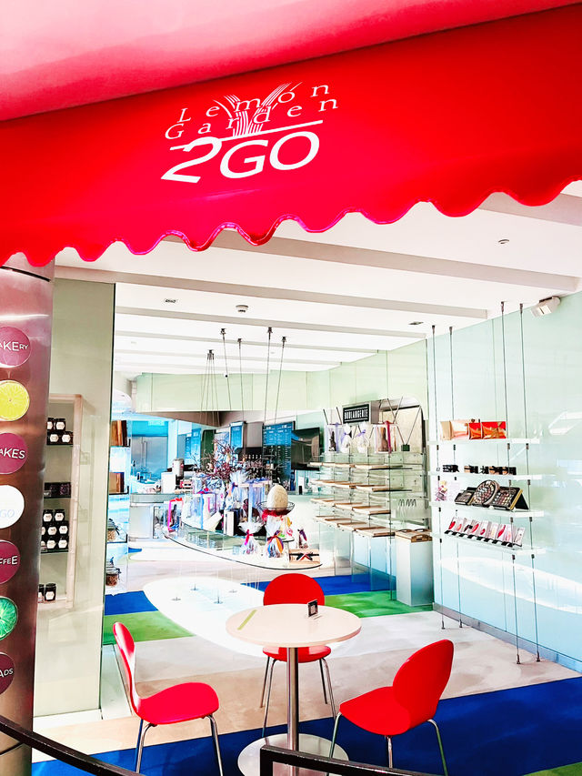 “Sips & Sweets, Sustainably Chic: Lemon Garden 2Go”