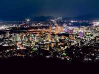 岩山展望台で絶景を楽しもう！雄大な景色に感動🏞️