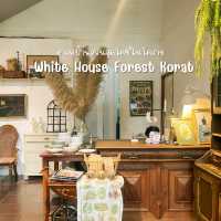 White House Forest Korat | คาเฟ่บ้านสวนสุดโคซี่🌼