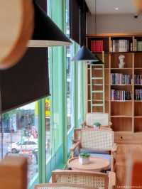 CalmSense Book Cafe