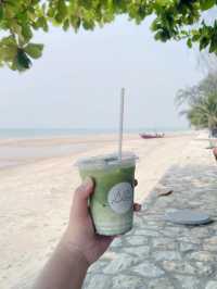 คาเฟ่น่ารัก ใกล้ชิดทะเล สายลม แสงแดด