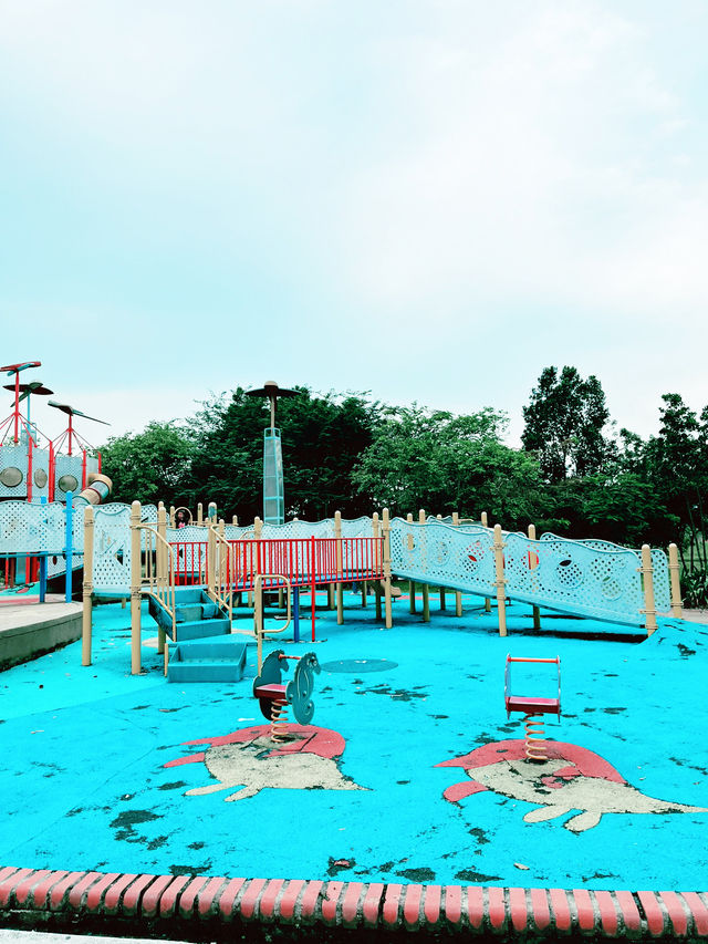 Children’s Playground: A Family-Friendly Haven