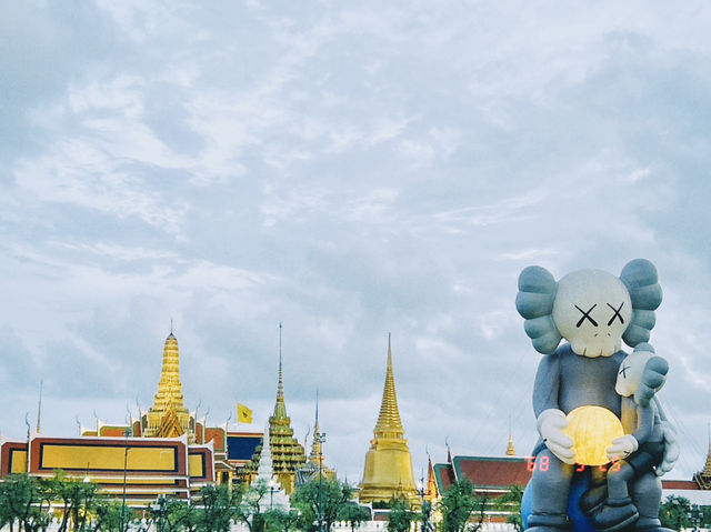 เมื่อศิลปะโลกทาบทอวัฒนธรรมไทย