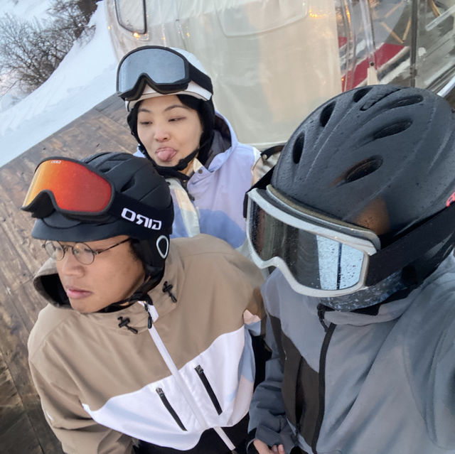 滑雪新手來了！大家讓道！