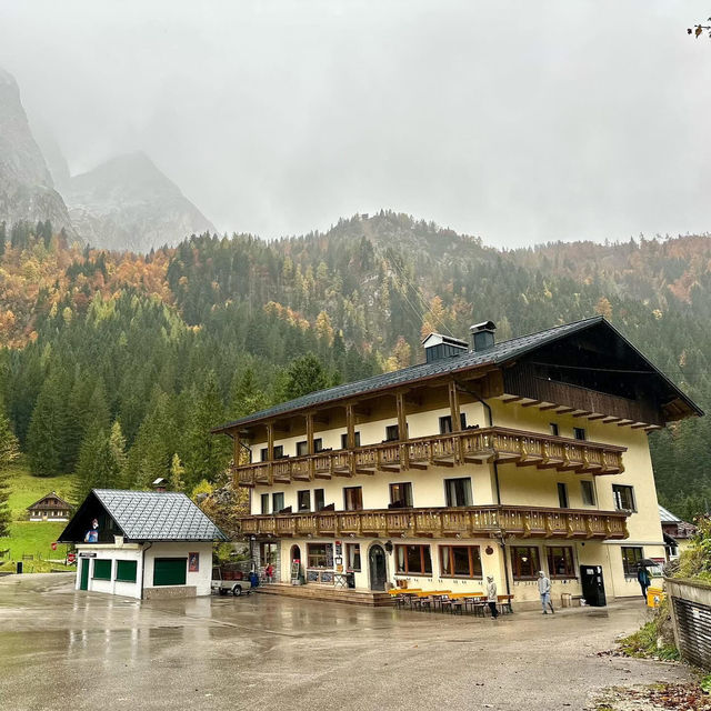 🏔️ *"Alpine Serenity: A Blissful Escape to Lake Gosau’s Emerald Shores"* 🌲💎