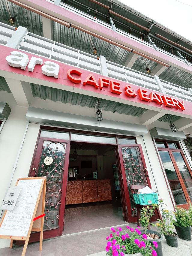 Ara Cafe & Eatery Parapat – Scenic Sips & Stunning Views by Lake Toba 