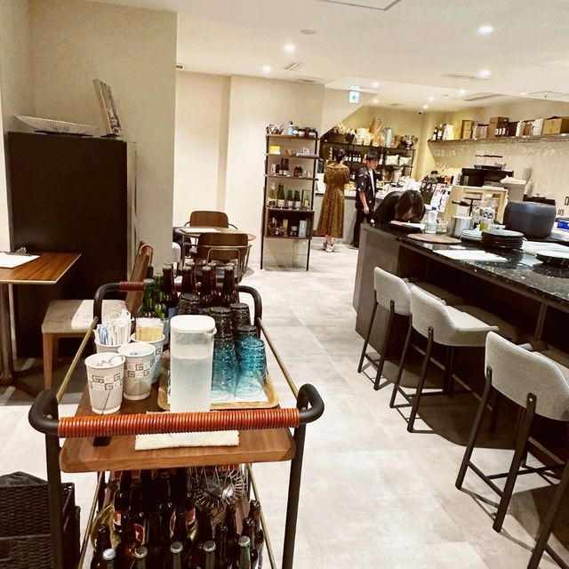 Ginza Cafe
