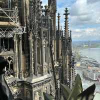 ⛪ “Stone Reaching Heaven: A Morning at Cologne Cathedral” 