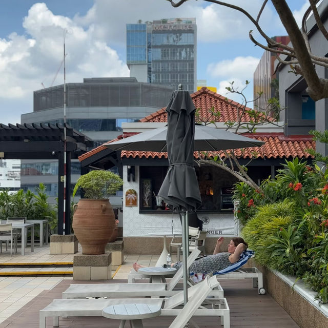 🇸🇬🏨 InterContinental Singapore: Elegant White Retro Charm in the City Center