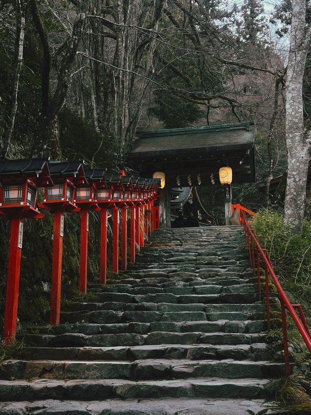 京都·貴船神社｜白雪落燈階，貴船神社冬日散策