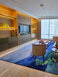 🇮🇩✨ Jakarta Royal Escape: Art, Elegance & Luxury at Raffles! 🎨👑