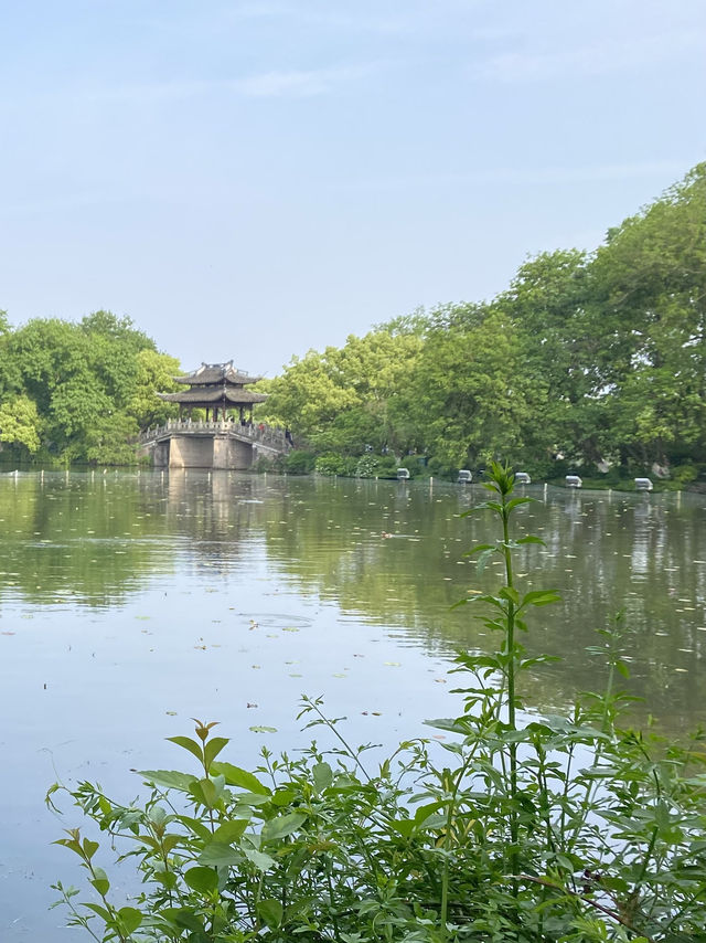 大鄉里， 以為西湖只有一個入口！！