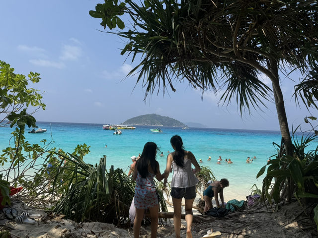 สิมิลัน หาดสวยน้ำใส ไปกี่ครั้งก็ไม่เบื่อ