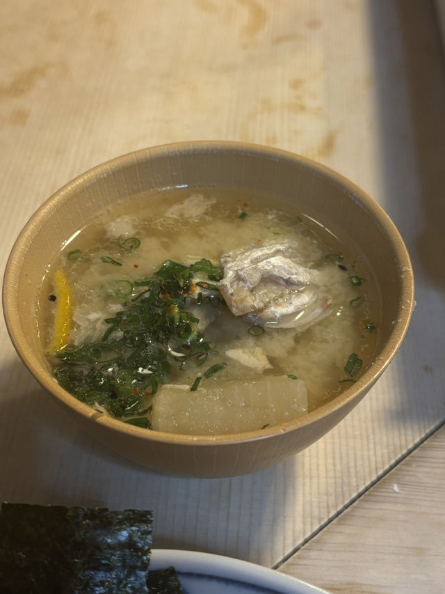 [에도후지] 후지산만큼 해산물을 쌓아 올려주는 카이센동🐟🍣 