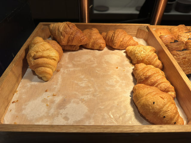🍽️ Breakfast Delight at Café 168, G Hotel Gurney