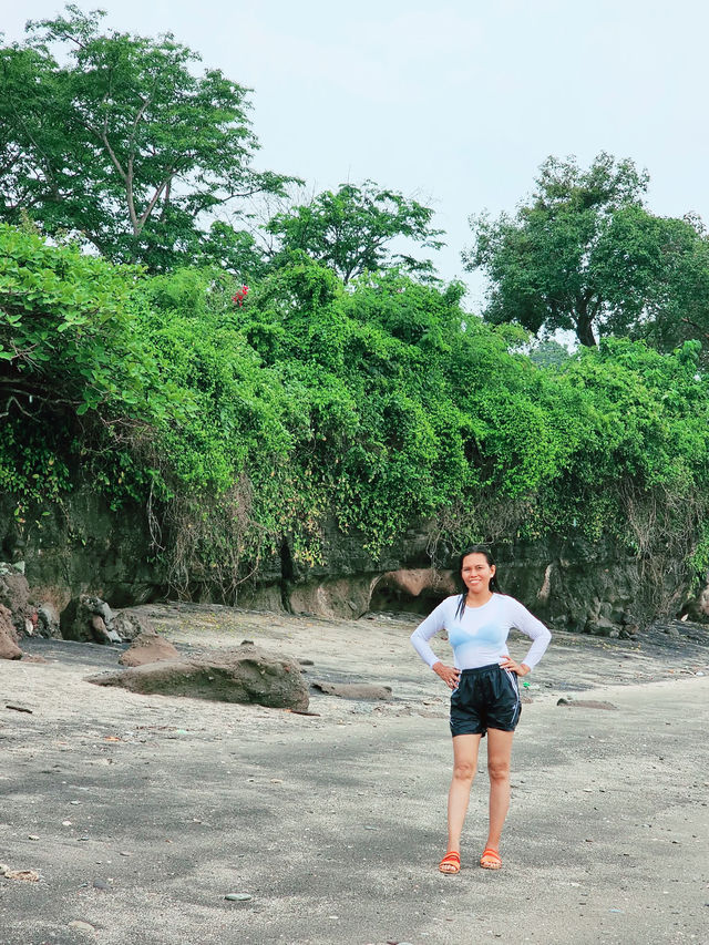 A Glimpse at the Shore😍🏝️