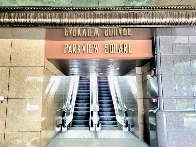 The Great Gatsby-esque Parkview Square