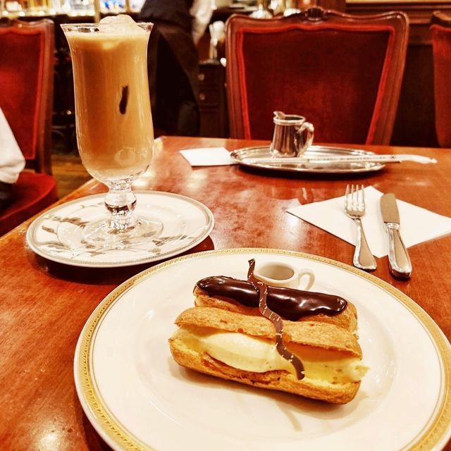 Tricolore Cafe
