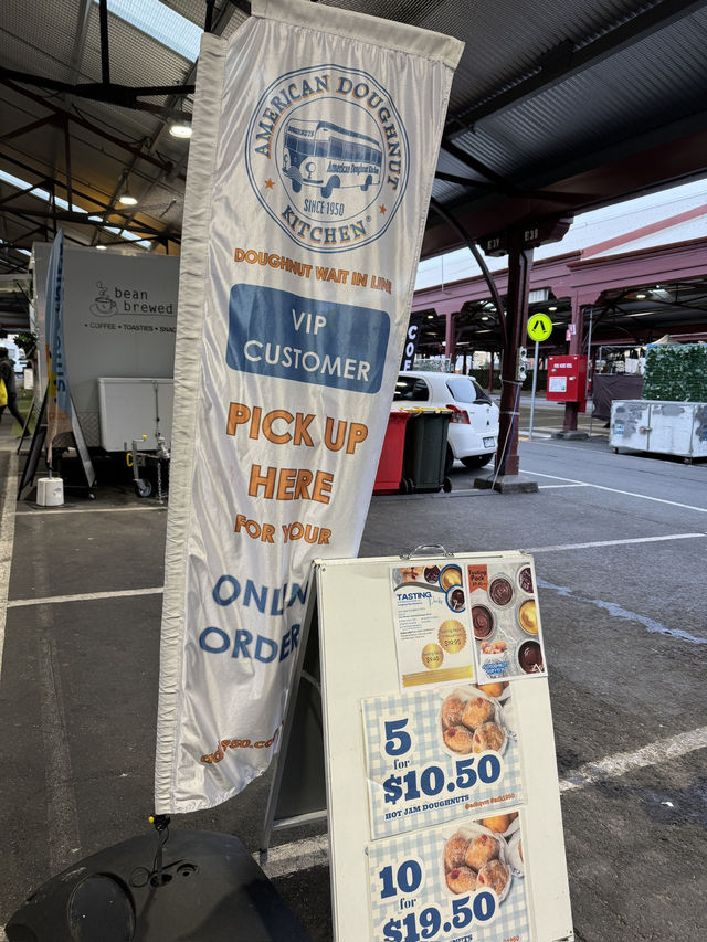🍩 墨爾本30年傳奇餐車，$1.8爆漿果醬的快樂密碼🍩